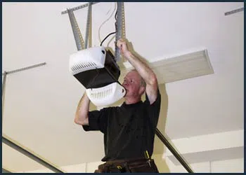 Garage Doors Store Repairs Shakopee, MN 612-930-0838 - cont-gdr-door-opener-08m